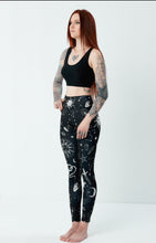 Load image into Gallery viewer, Witch Leggings Black & White Pattern
