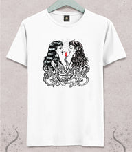 Load image into Gallery viewer, I love your curves t-shirt, Love is Love t-shirt, Lovecraft inspiration, Lovecraft Tee
