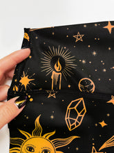 Load image into Gallery viewer, Witch Leggings Black & Yellow Pattern