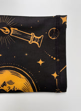 Load image into Gallery viewer, Witch Leggings Black & Yellow Pattern