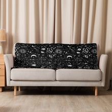 Load image into Gallery viewer, Magic Blanket! Black &amp; White Halloween Blanket ! New, 3 Sizes
