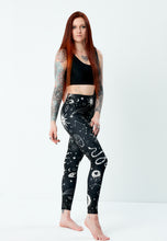Load image into Gallery viewer, Witch Leggings Black &amp; White Pattern
